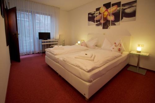 Imagen de la habitación del Hotel Rosengarten, Schw&auml;bisch Gm&uuml;nd. Foto 7