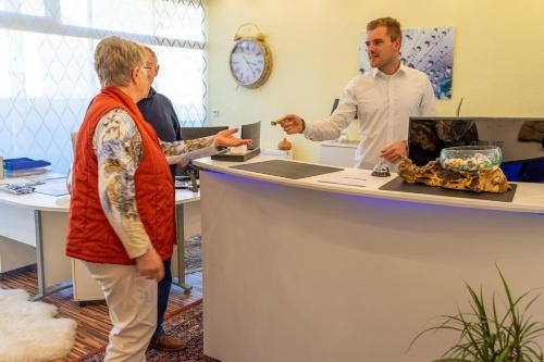 Imagen general del Hotel Rosengarten, Schw&auml;bisch Gm&uuml;nd. Foto 4