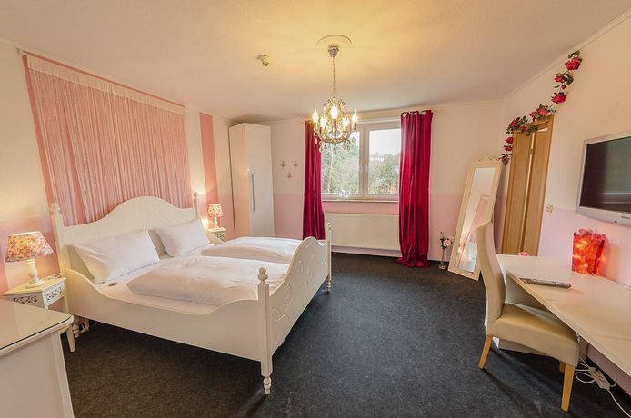 Imagen de la habitación del Hotel Rosenhof, Sassenburg. Foto 13
