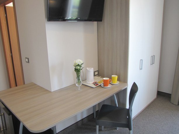 Imagen de la habitación del Hotel Rosmari. Foto 8