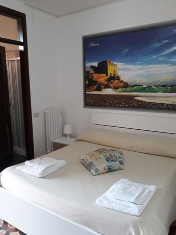 Imagen de la habitación del Hotel Rosy. Foto 9