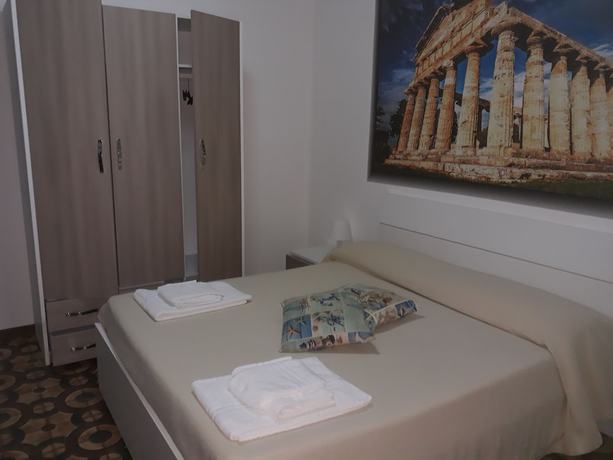 Imagen de la habitación del Hotel Rosy. Foto 14