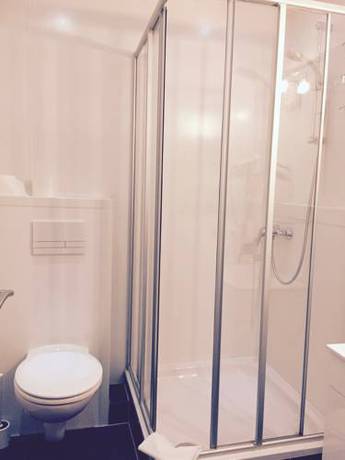 Imagen de la habitación del Hotel Roter Kater. Foto 3