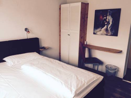 Imagen de la habitación del Hotel Roter Kater. Foto 6