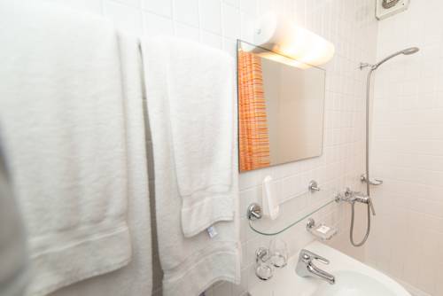 Imagen de la habitación del Hotel Rotes Haus. Foto 4