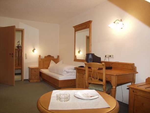 Imagen de la habitación del Hotel Rössle. Foto 5