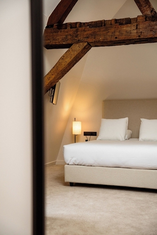 Imagen de la habitación del Hotel Royal Beaulaincourt. Foto 6