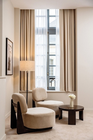 Imagen de la habitación del Hotel Royal Beaulaincourt. Foto 8