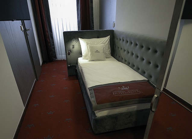 Imagen de la habitación del Hotel Royal. Foto 14