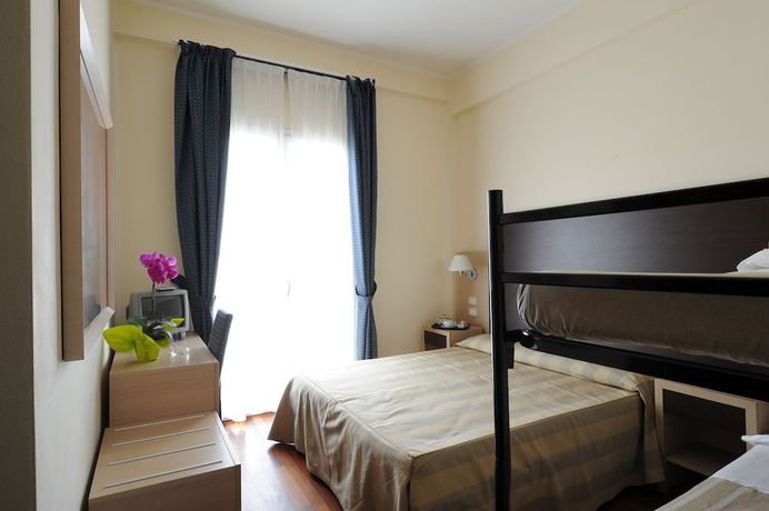 Imagen de la habitación del Hotel Royal, Pesaro. Foto 15