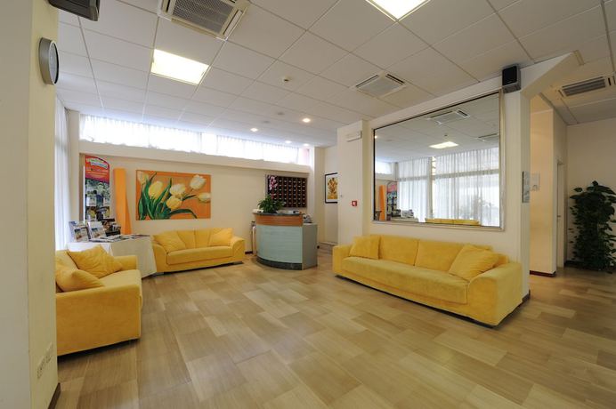Imagen de los interiores del Hotel Royal, Pesaro. Foto 19