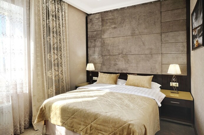 Imagen de la habitación del Hotel Royal Riz. Foto 10