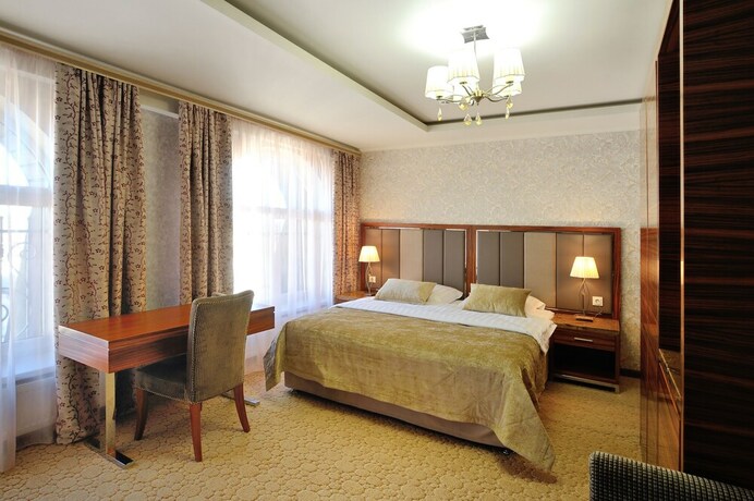 Imagen de la habitación del Hotel Royal Riz. Foto 11