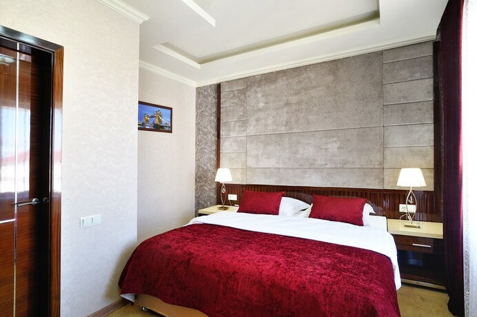 Imagen de la habitación del Hotel Royal Riz. Foto 12