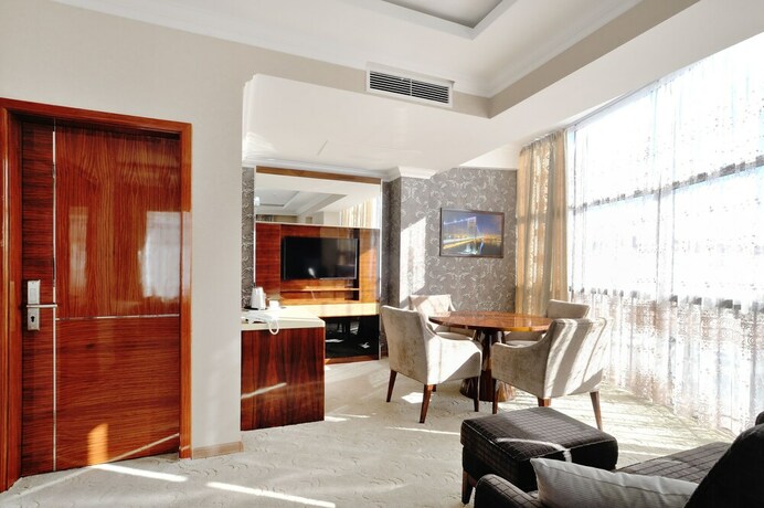 Imagen de la habitación del Hotel Royal Riz. Foto 13