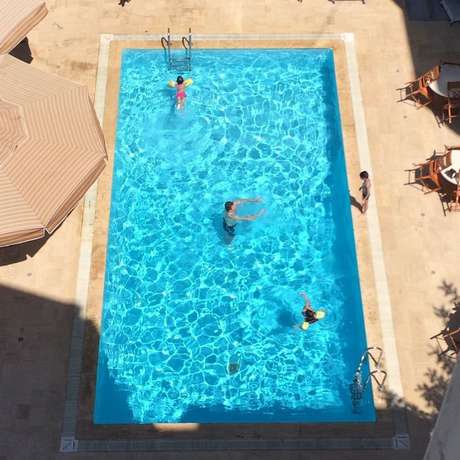 Imagen de la piscina del Hotel Rumana. Foto 17