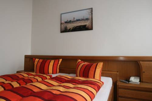 Imagen de la habitación del Hotel Rummeni. Foto 8