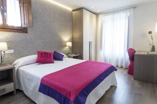 Imagen de la habitación del Hotel Rural Auñamendi. Foto 4