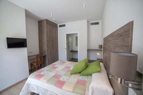 Imagen de la habitación del Hotel Rural O Acivro. Foto 7