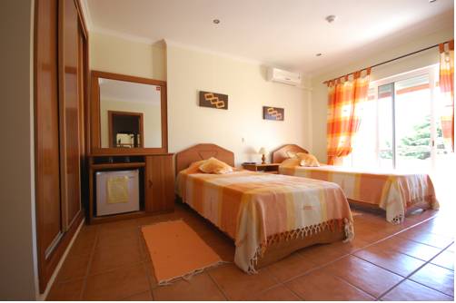 Imagen de la habitación del Hotel Rural Rocha Da Gralheira. Foto 3