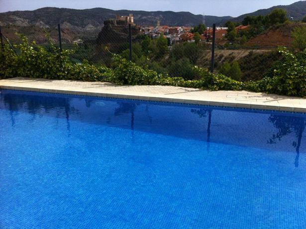 Imagen de la piscina del Hotel Rural Torralba. Foto 11
