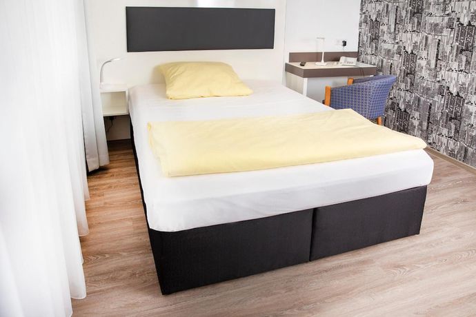 Imagen de la habitación del Hotel Russmann. Foto 5