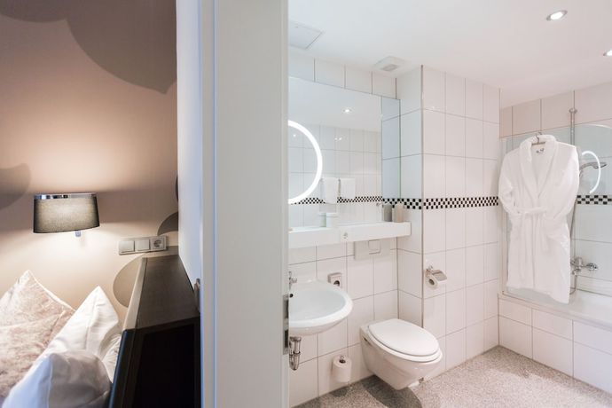 Imagen de la habitación del Hotel SONATA. Foto 6