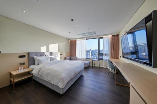 Imagen de la habitación del Hotel SUMMIT. Foto 8
