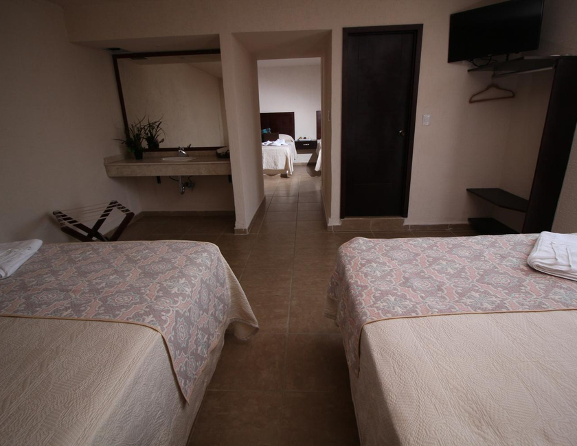 Imagen general del Hotel Sacre. Foto 15