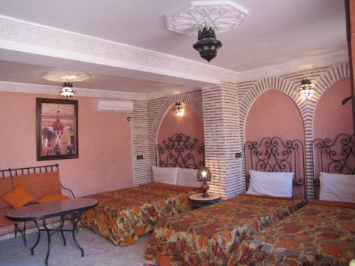 Imagen de la habitación del Hotel Salsabil. Foto 12