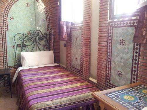 Imagen de la habitación del Hotel Salsabil. Foto 16