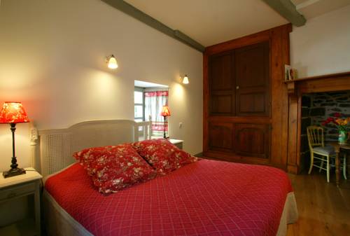 Imagen de la habitación del Hotel Saluces. Foto 15