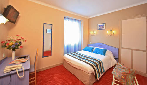 Imagen de la habitación del Hotel Sandrina. Foto 8