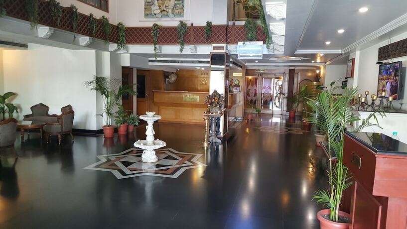Imagen general del Hotel Sangat Regency. Foto 3
