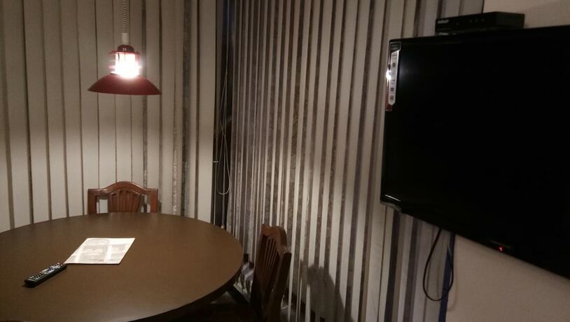Imagen de la habitación del Hotel Sangat Regency. Foto 8