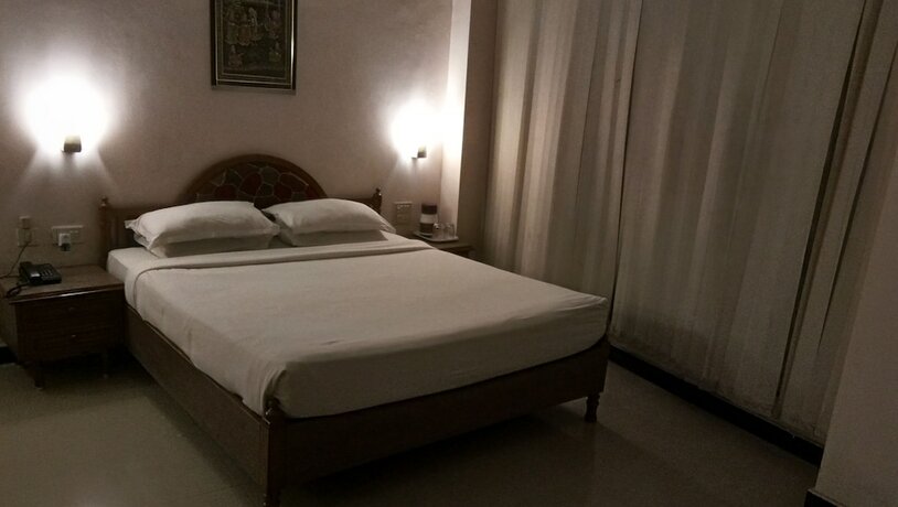 Imagen de la habitación del Hotel Sangat Regency. Foto 12