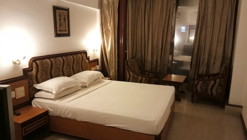 Imagen de la habitación del Hotel Sangat Regency. Foto 42