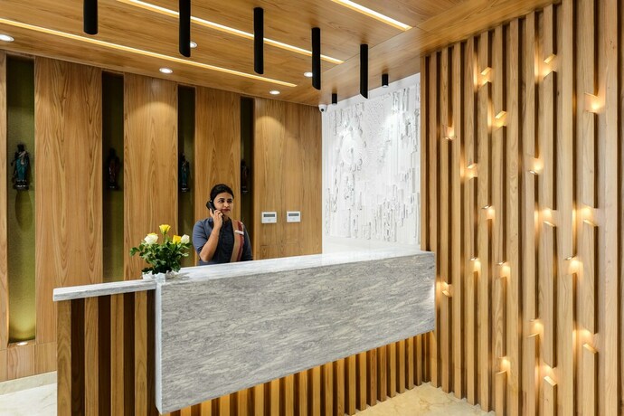 Imagen de los interiores del Hotel Sangat Regency. Foto 51