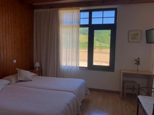 Imagen de la habitación del Hotel Sanmar. Foto 8