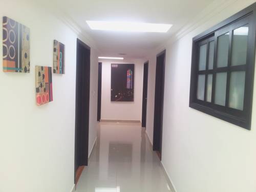 Imagen de la habitación del Hotel Santiago Plaza. Foto 5