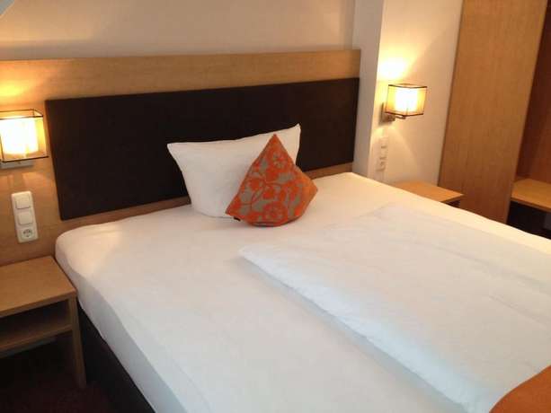 Imagen de la habitación del Hotel Sarah. Foto 10