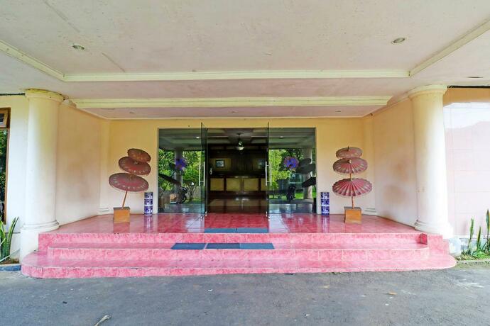 Imagen general del Hotel Sarah Sukabumi. Foto 25