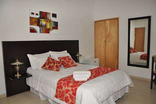 Imagen de la habitación del Hotel Saraje. Foto 2