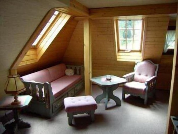 Imagen de la habitación del Hotel Sarbacher. Foto 12