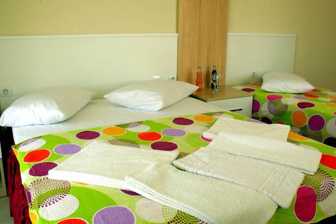 Imagen de la habitación del Hotel Sare. Foto 9