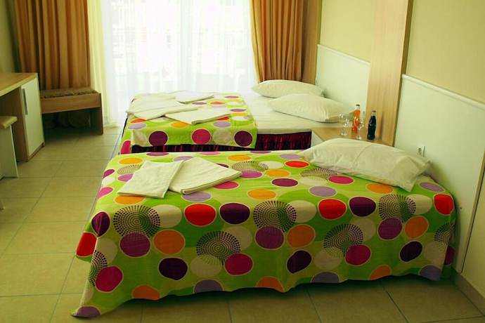 Imagen de la habitación del Hotel Sare. Foto 11