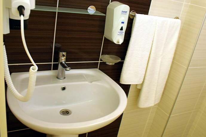 Imagen de la habitación del Hotel Sare. Foto 14