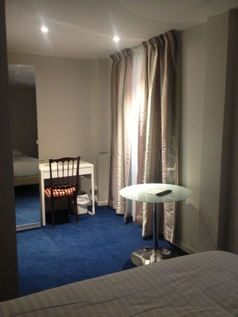 Imagen de la habitación del Hotel Savoy. Foto 2