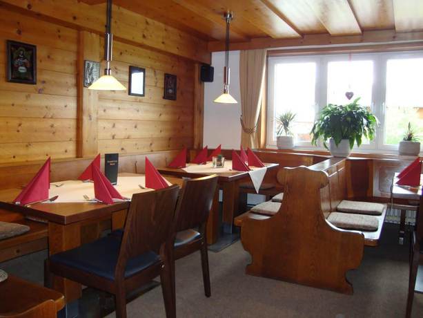 Imagen del bar/restaurante del Hotel Schindelberg. Foto 6