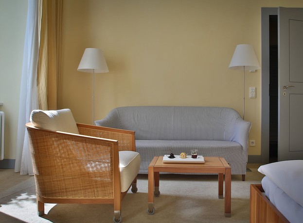 Imagen de la habitación del Hotel Schloss Neuhardenberg. Foto 3